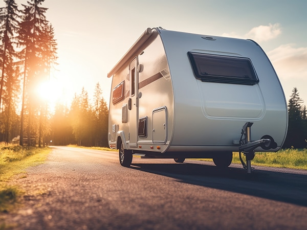 Revisione-carrelli-inferiori -a-3-tonnellate-per-roulotte